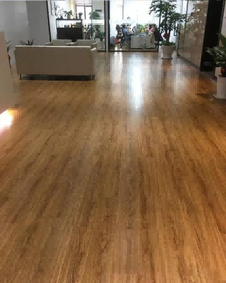 锁扣地板